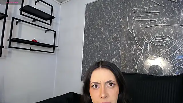 Snapshot of DahliaVex_ chatting on 02/13/26, 11:32 DahliaVex online show from 02/13/26, 11:32