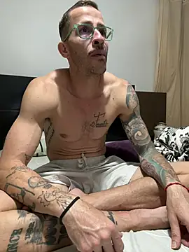 Snapshot of Lucasjandre chatting on 04/11/26, 10:57 Lucasjandre online show from 04/11/26, 10:57