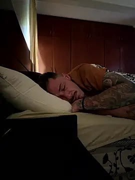 Lucasjandre online show from 01/08/26, 09:48