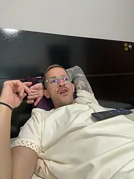 Snapshot of Lucasjandre chatting on 04/04/26, 11:22 Lucasjandre online show from 04/04/26, 11:22