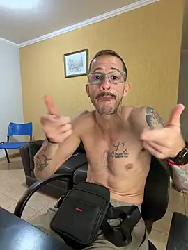Lucasjandre online show from 05/03/26, 11:58