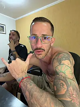 Lucasjandre online show from 05/05/26, 12:24