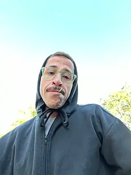 Lucasjandre online show from 05/09/26, 10:18