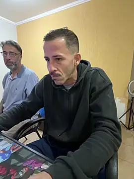 Lucasjandre online show from 06/05/26, 10:37