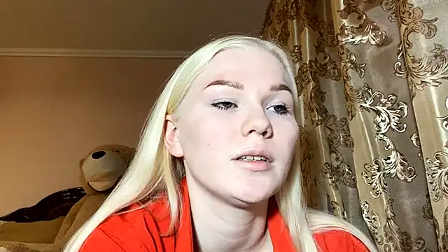 LynellMahe online show from 11/24/25, 12:05