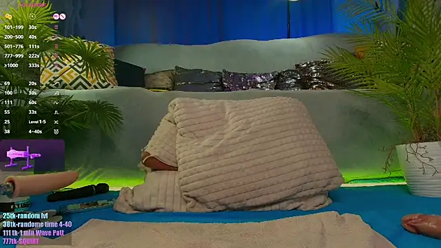 Snapshot of sonya_keller_32 chatting on 11/25/25, 06:19 sonya keller 32 online show from 11/25/25, 06:19