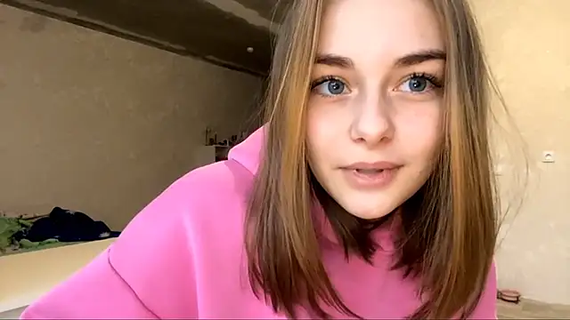 GeralynChiszar online show from 11/14/25, 07:34