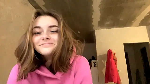 GeralynChiszar online show from 11/12/25, 06:06