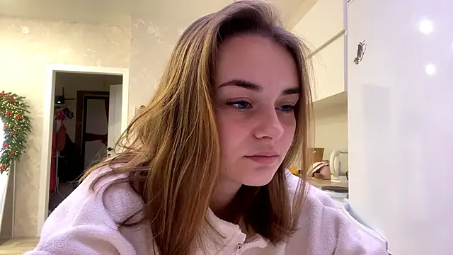 GeralynChiszar online show from 12/20/25, 04:15