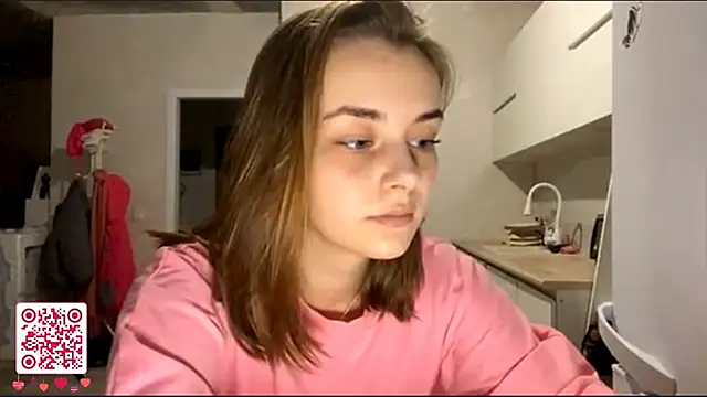 GeralynChiszar online show from 11/22/25, 08:08