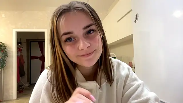 GeralynChiszar online show from 12/21/25, 05:09