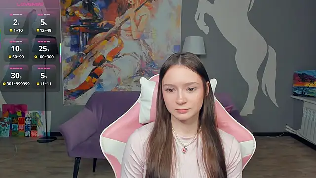 Snapshot of ElkeMumby chatting on 11/11/25, 02:01 ElkeMumby online show from 11/11/25, 02:01