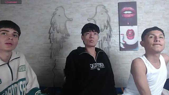 axel milo kairo and noa online show from 12/05/25, 04:22