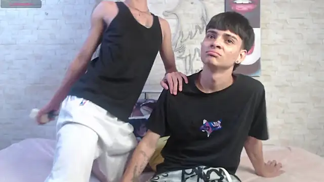 axel milo kairo and noa online show from 02/09/26, 09:24