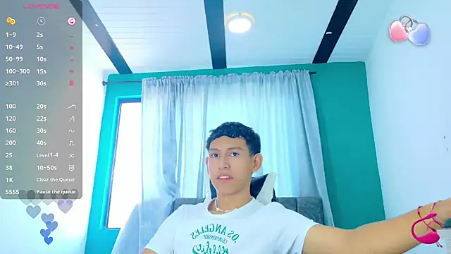 FelipeGonzalezz online show from 11/21/25, 12:48