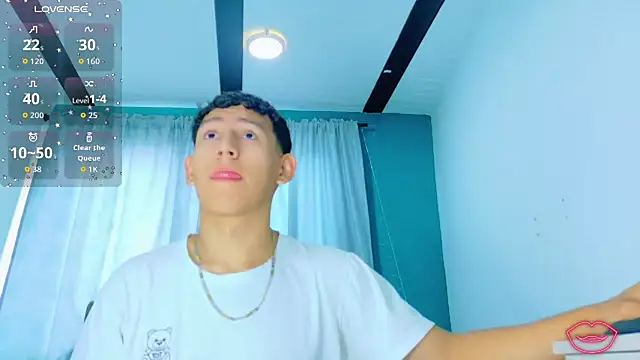 FelipeGonzalezz online show from 12/15/25, 12:55