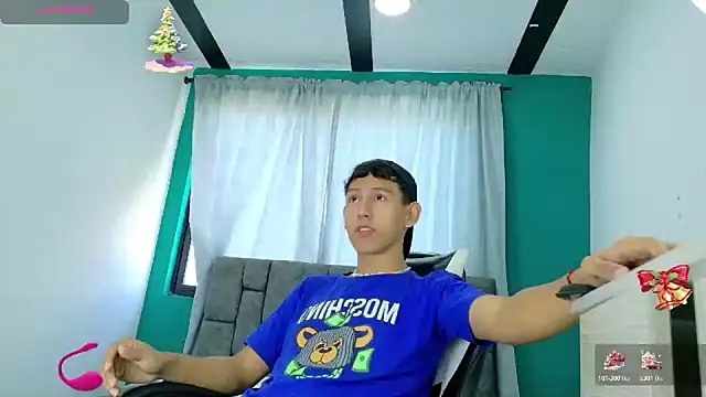 FelipeGonzalezz online show from 11/25/25, 12:49