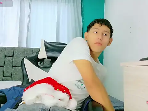 FelipeGonzalezz online show from 12/18/25, 12:31