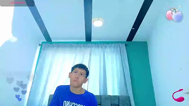 FelipeGonzalezz online show from 11/13/25, 12:53