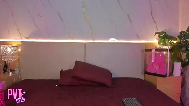 april grey11 online show from 02/04/26, 08:04