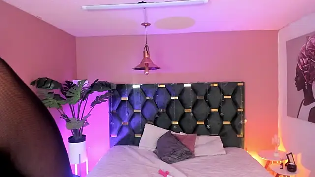 Velvet Dreamss online show from 04/16/26, 11:44