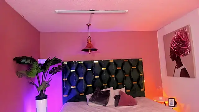 Velvet Dreamss online show from 04/24/26, 12:18