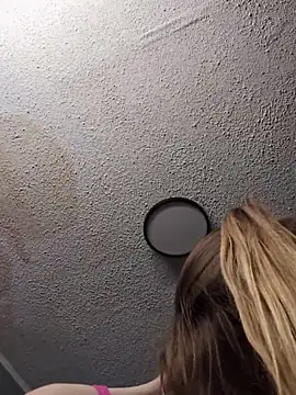 Snapshot of sexxxilexxxi44 chatting on 12/05/25, 12:54 sexxxilexxxi44 online show from 12/05/25, 12:54