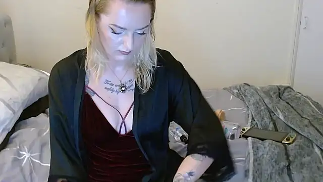 Tatted emi online show from 11/12/25, 07:18