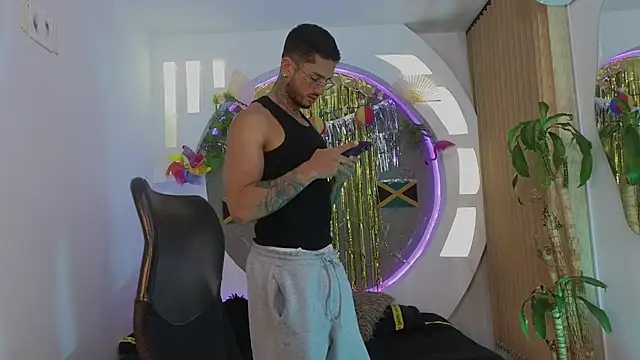 Alanrodgers online show from 04/13/26, 01:48