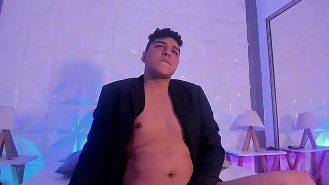 Snapshot of Tony_Rios_ chatting on 11/13/25, 05:33 Tony Rios online show from 11/13/25, 05:33