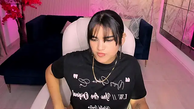 Snapshot of Kim_stonee chatting on 06/27/26, 07:42 Kim stonee online show from 06/27/26, 07:42