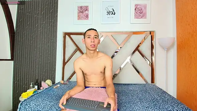 Antonella And Thiago online show from 12/19/25, 12:29