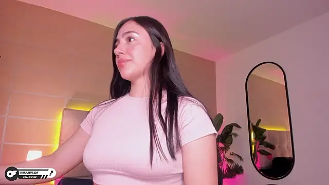 Snapshot of marysofff chatting on 02/18/26, 12:52 marysofff online show from 02/18/26, 12:52