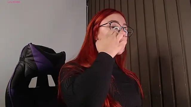 Snapshot of marysofff chatting on 03/08/26, 01:11 marysofff online show from 03/08/26, 01:11