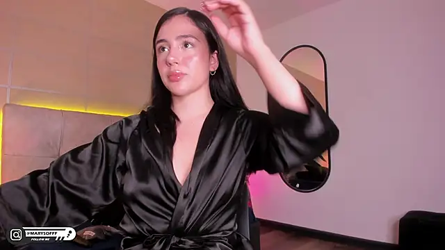 Snapshot of marysofff chatting on 02/10/26, 11:04 marysofff online show from 02/10/26, 11:04