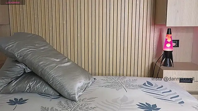 Danmaxwell  online show from 03/19/26, 04:12