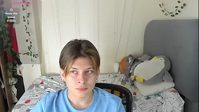 Felix kitty online show from 12/03/25, 07:13