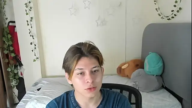 Felix kitty online show from 11/12/25, 07:29