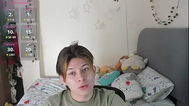 Felix kitty online show from 11/21/25, 08:08