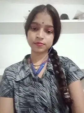 Mohnicute online show from 05/28/26, 06:47