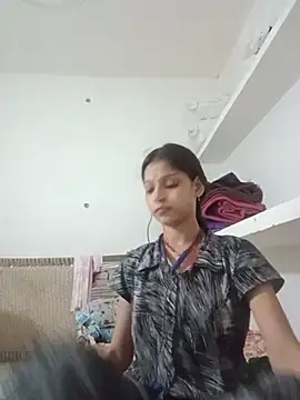 Mohnicute online show from 06/11/26, 06:05
