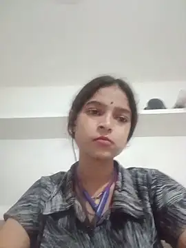Mohnicute online show from 05/27/26, 06:48