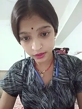 Mohnicute online show from 05/12/26, 01:17