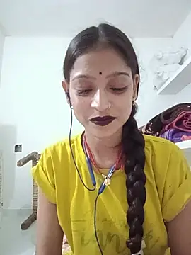 Mohnicute online show from 07/05/26, 06:37