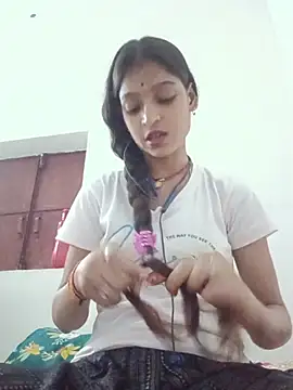 Mohnicute online show from 07/19/26, 06:59
