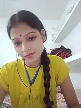 Mohnicute online show from 06/07/26, 05:18