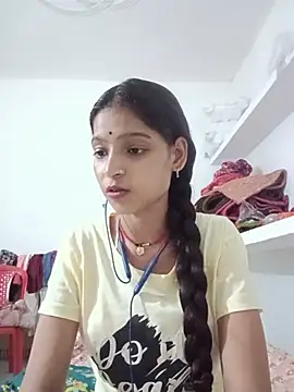 Mohnicute online show from 07/17/26, 06:16