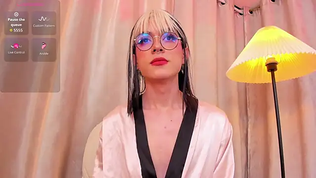 cleeo nile online show from 11/18/25, 03:43