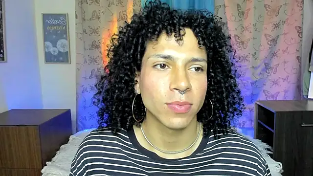 Angel White25 online show from 12/22/25, 10:43