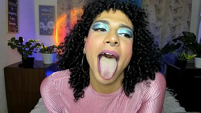 Angel White25 online show from 11/29/25, 10:43